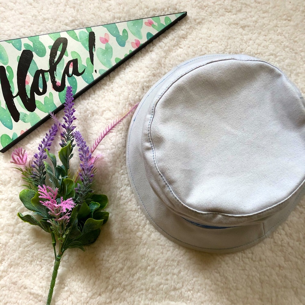 L.e.i light blue bucket hat